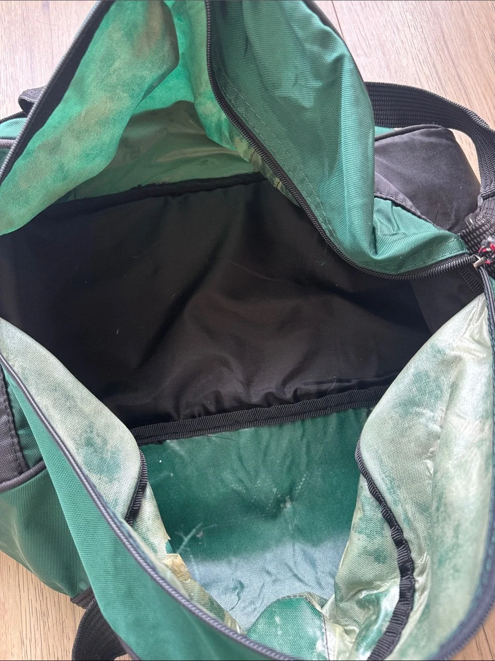 Vintage Nike Green and Black Carry On Duffle Bag Handles Long Strap Zipper